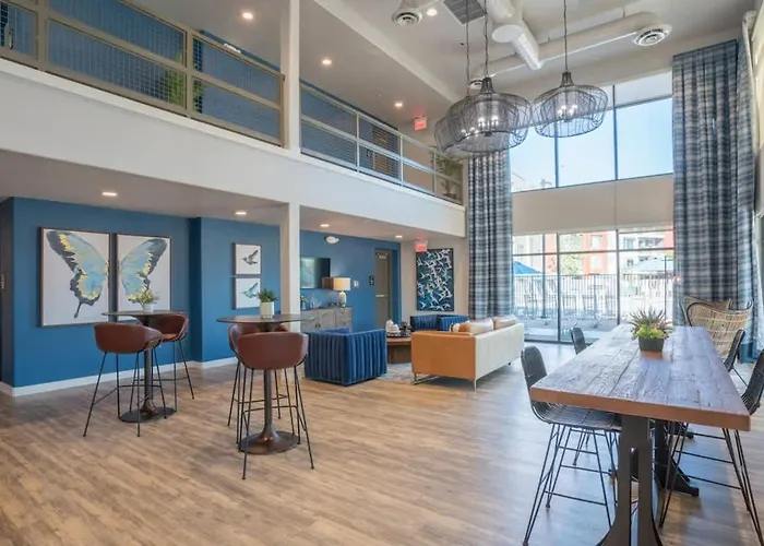 Stylish 1bd - Balcony, Pool, Gym, W-d - Sleeps 4 Apartment Tempe