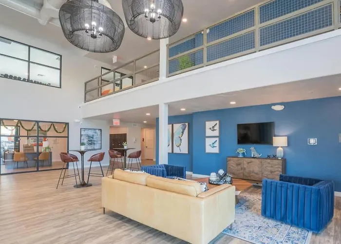 Stylish 1bd - Balcony, Pool, Gym, W-d - Sleeps 4 *